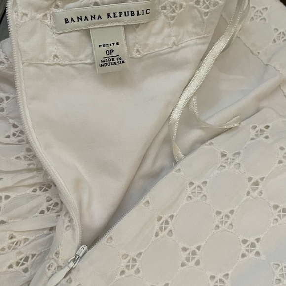 Eyelet lace strapless dress - Picture 3 of 3